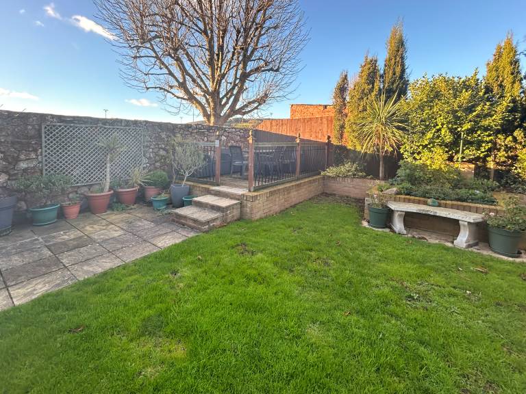 Cottage with garden & barbecue | River view — photo 2