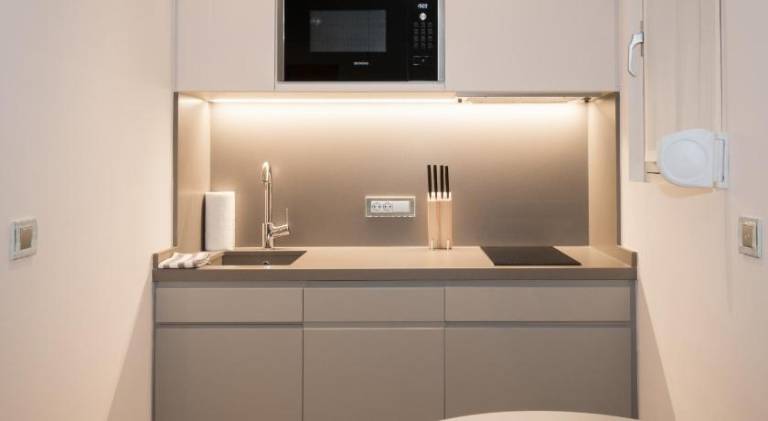 Nice serviced apartment with patio | Close to Notre-Dame Cathedral | Pets allowed — photo 5