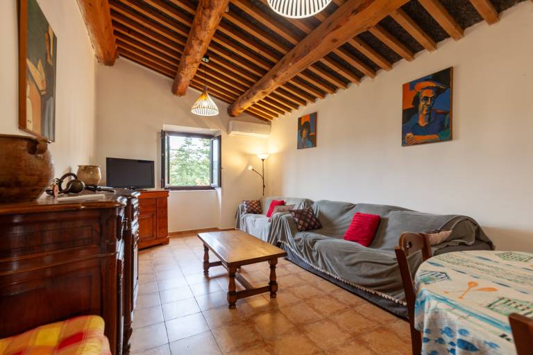 Holiday Home 'La Clavelle' with Mountain View, Private Terrace and Private Garden in Bandol