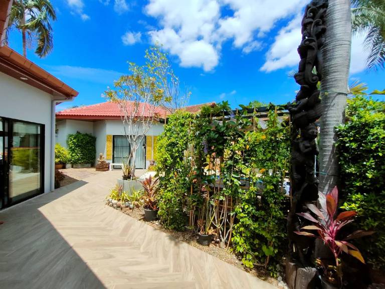 Villa with grill, patio & private pool | Suitable for remote work | Dogs allowed — photo 5