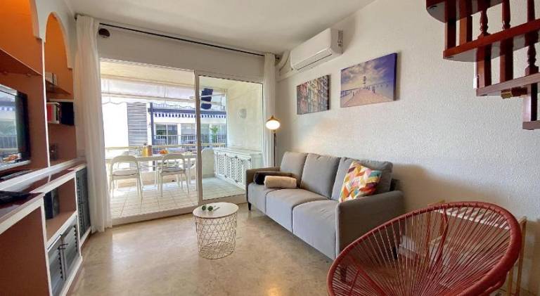 Apartment with 2 rooms for 6 persons in Sitges