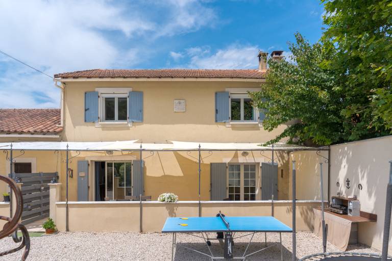 Fully equipped charming house with fast internet, patio & private pool | Garden view | Pet-friendly — photo 3