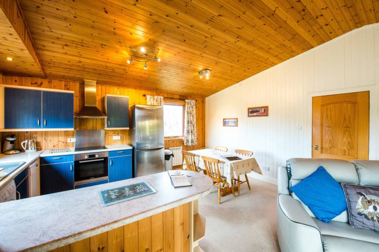 Raven Lodge with beautiful views of Loch Dochart — photo 2