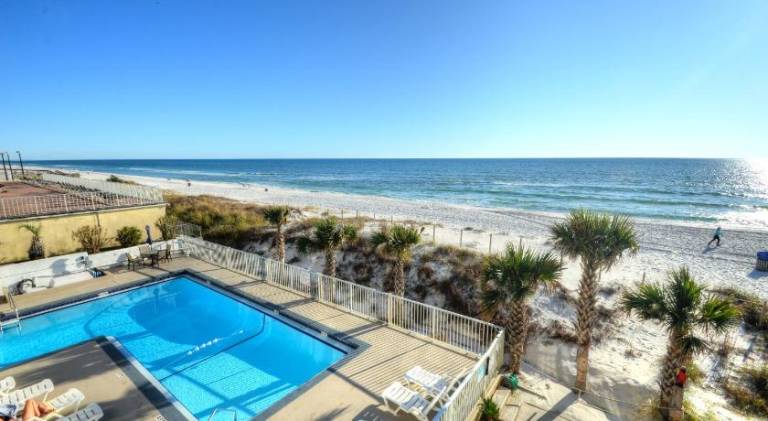 Apartment with grill, pool & jacuzzi in Bay City, AL