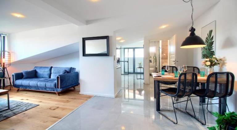 Rental apartment with 2 rooms for 6 persons — photo 3