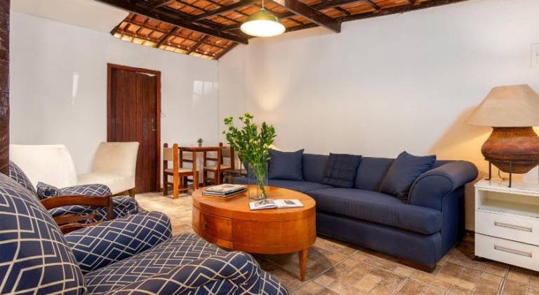 Pleasant serviced apartment with yard & patio | Close to the beach | Dogs allowed — photo 2