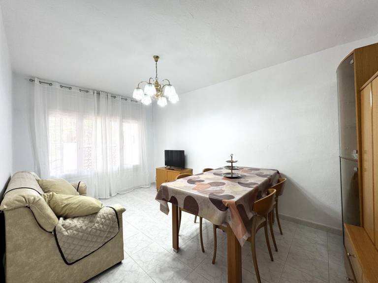 Rental apartment with 4 rooms for 8 persons — photo 2