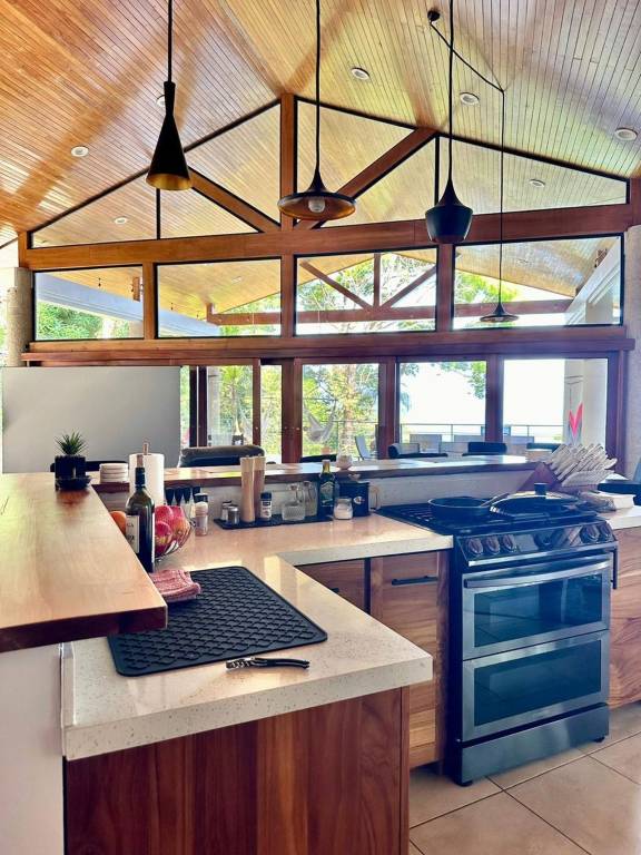 Villa with patio, jacuzzi & garden | Sea view — photo 3
