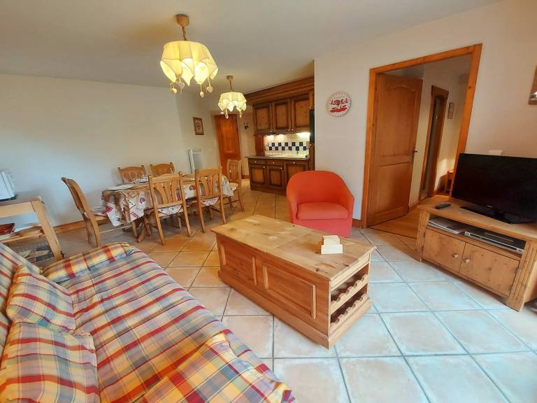 Rental apartment with 2 rooms for 6 persons — photo 2