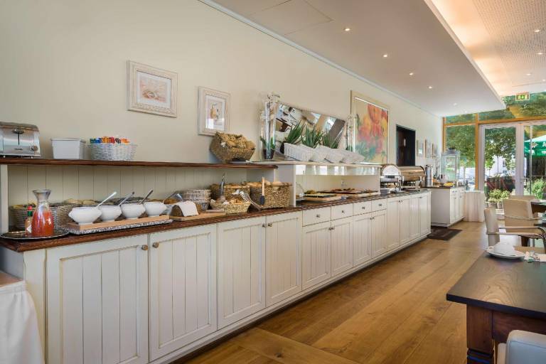 Garner Hotel Munich - Messe by IHG — photo 2