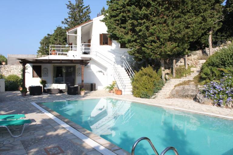 Villa  Paxi