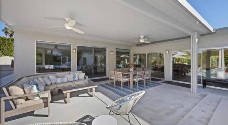 Vacation home with jacuzzi & pool — photo 5