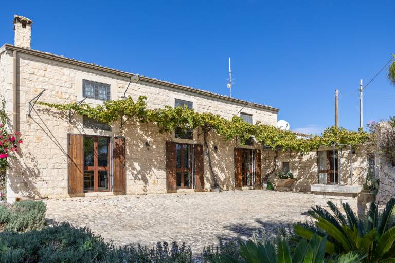 Villa 'Antica Aia Con Piscina' with Private Pool, Wi-Fi and Air Conditioning — photo 5