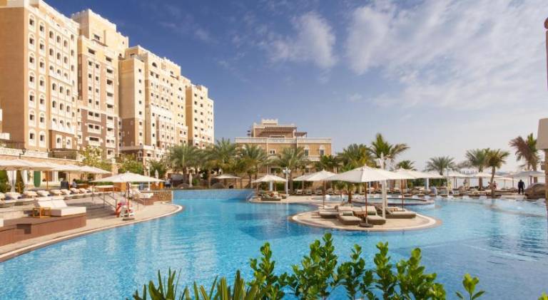 Bespoke Holiday Homes - Palm Jumeirah -2 Bedroom Sea View with Beach Access, Balqis — photo 2