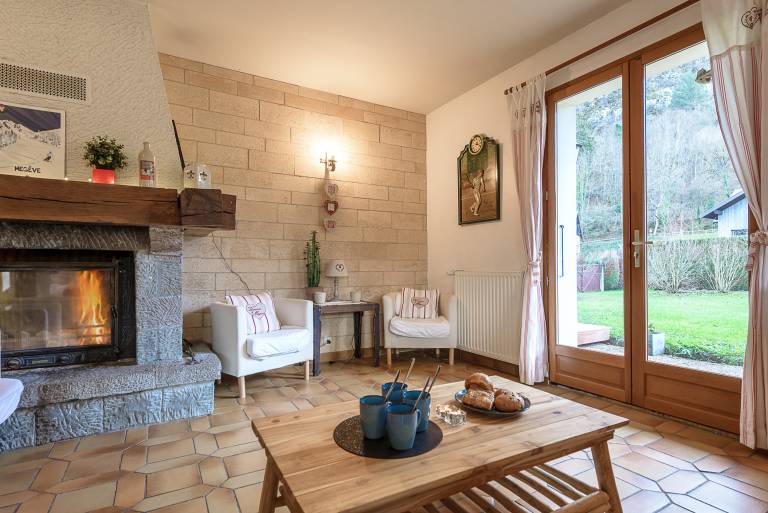 Child-friendly ample house with patio, BBQ & garden | Mountain view | Pet-friendly — photo 2