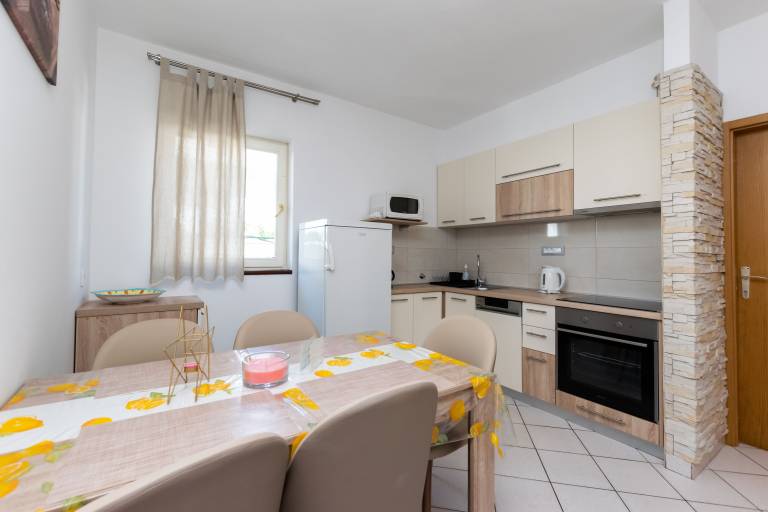 Wonderful rental apartment with pool, patio & barbeque | Garden view | Next to the beach | Pets allowed — photo 3