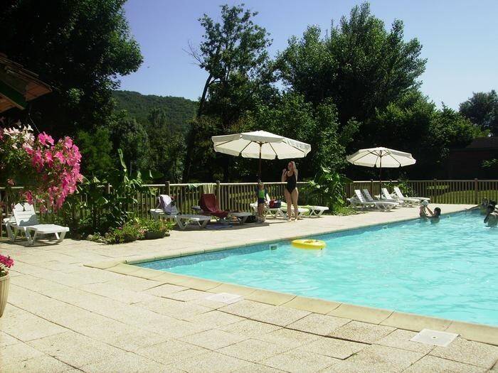Wonderful chalet with garden, pool & BBQ | River view | Beach nearby | Pets allowed — photo 2