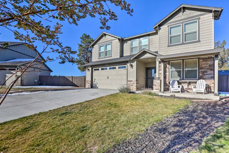 Modern Bend Home  3 Mi to Old Mill District! — photo 3