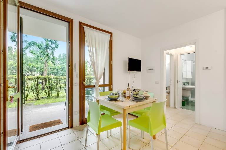 Apartment with terrace & garden | Mountain view — photo 2