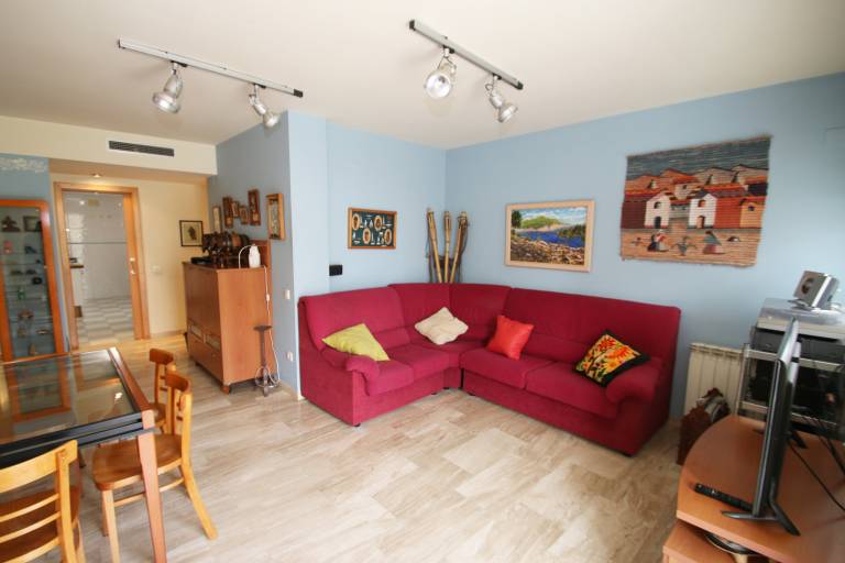 Holiday apartment with terrace & pool — photo 2