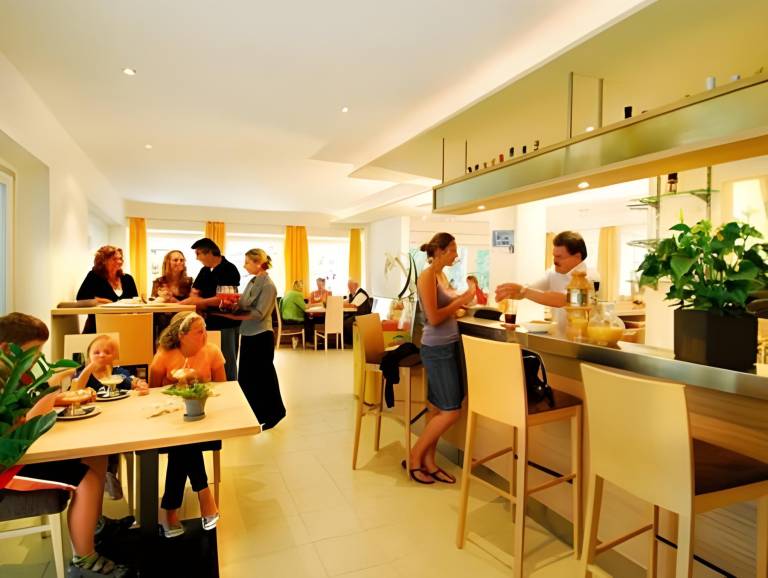 Beautiful serviced apartment with garden, terrace & sauna | Pet-friendly — photo 3