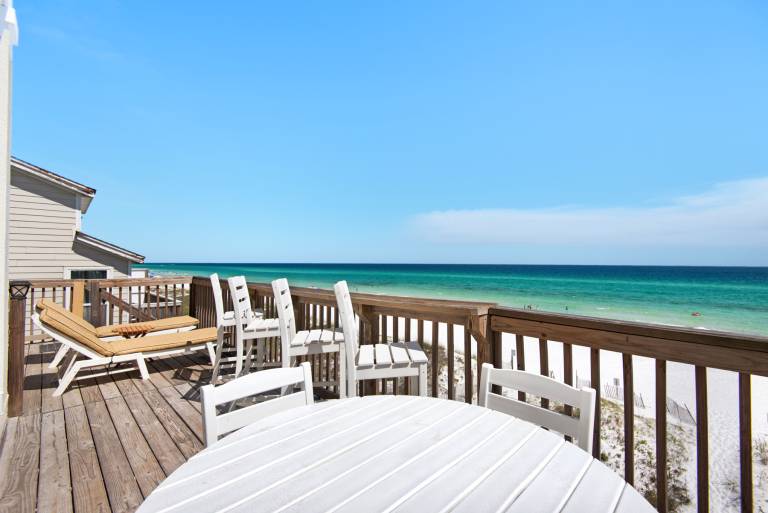 NEW Land of Ahhhs Beachfront Luxury Beach Service Inc Bikes & FREE Golf — photo 2