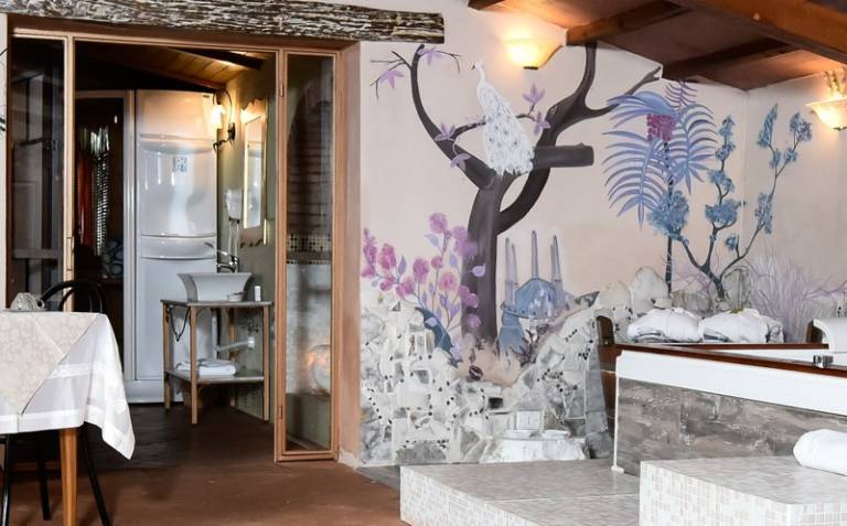 Il Palazzino, beautiful Villa on an olive hillside with sea views: Suite "Private Spa" — photo 3