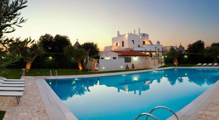 Farm with pool, yard & patio | Pets allowed in Locorotondo