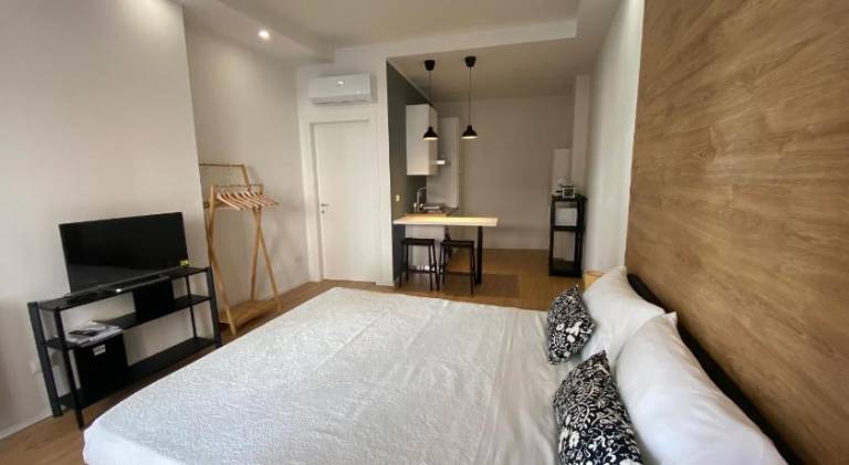 Apartment | Next to Fontana del Delfino — photo 2