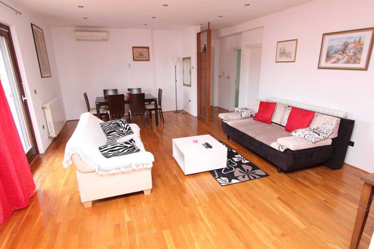 Holiday apartment with grill — photo 2