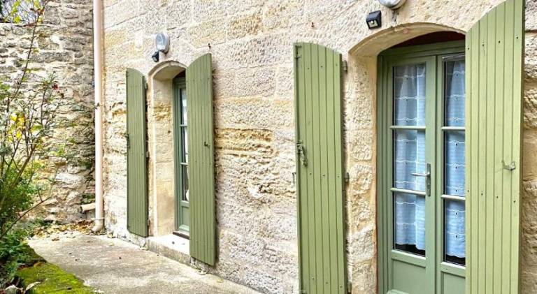Holiday apartment with 1 room for 2 persons in Uzès