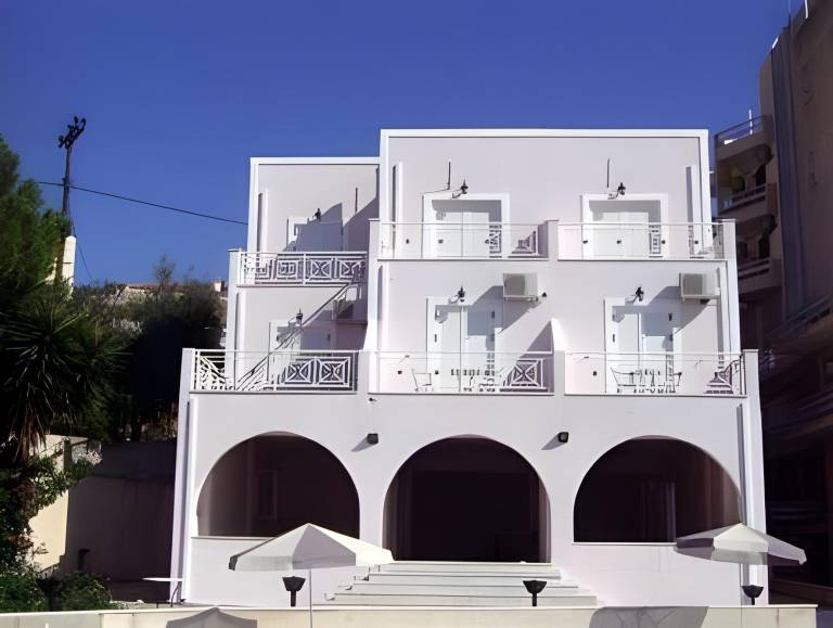 Εξυπηρετούμενο διαμέρισμα Agia Marina Beach