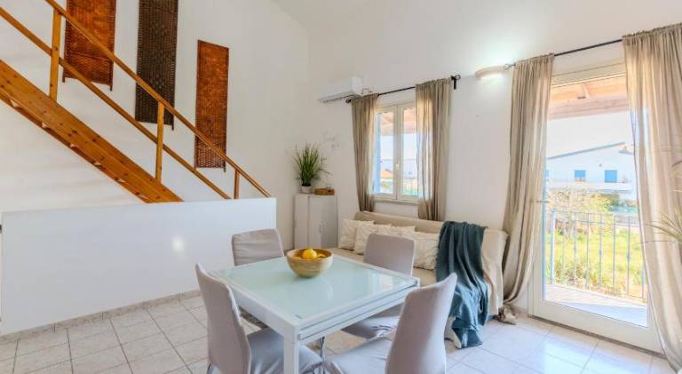 Holiday apartment with patio | Pet-friendly — photo 4