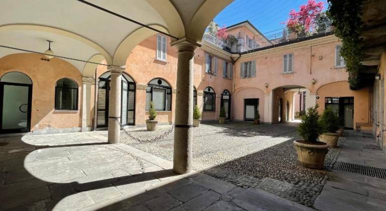 Apartment with 1 room for 4 persons in Legnano