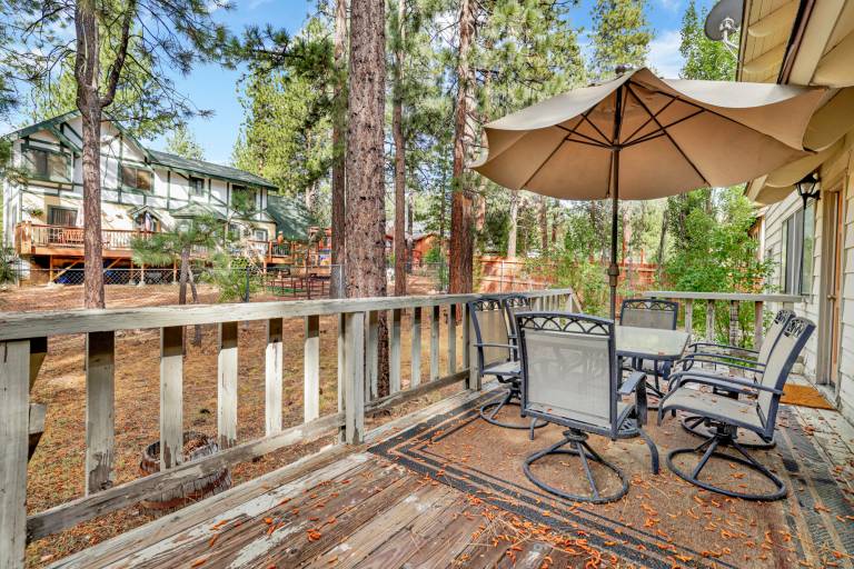 "All Season Alpine Retreat" 3BR/2BA: Private Steam Sauna, Hot Tub & Game Room — photo 5