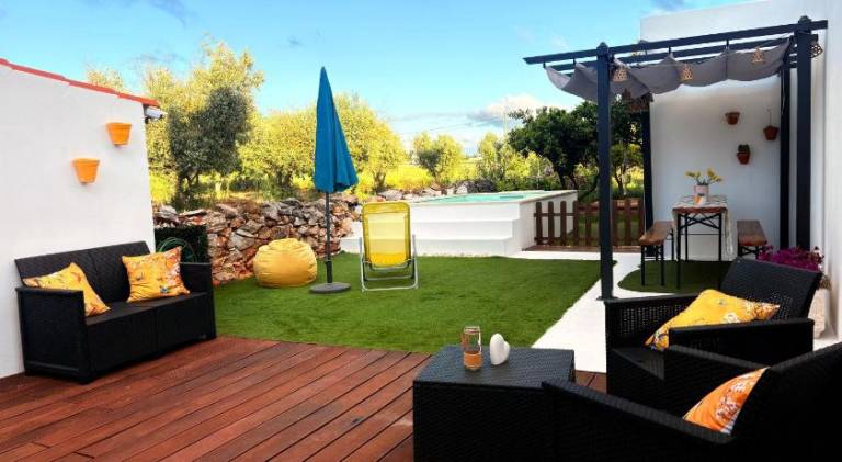Vacation home with patio, garden & barbecue | Pets allowed — photo 3