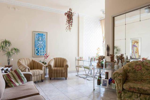 Apartment with 2 rooms for 5 persons in Leme