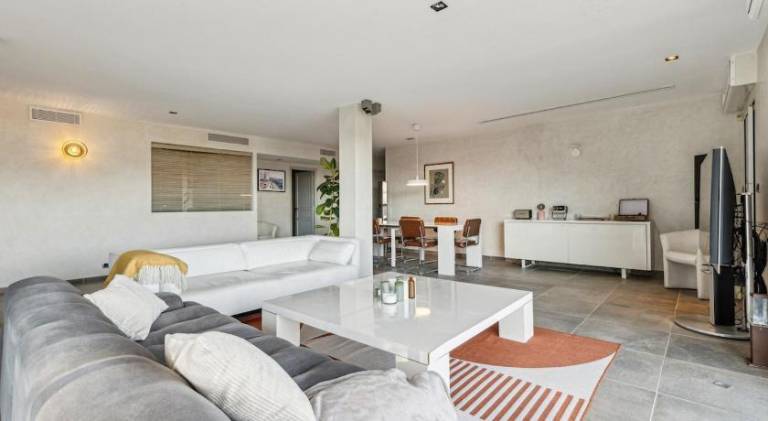Holiday apartment with jacuzzi — photo 2