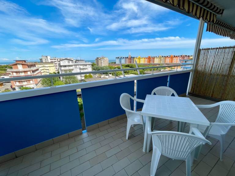 Child-friendly rental apartment with pool | City view | Next to the beach | Pets allowed — photo 2