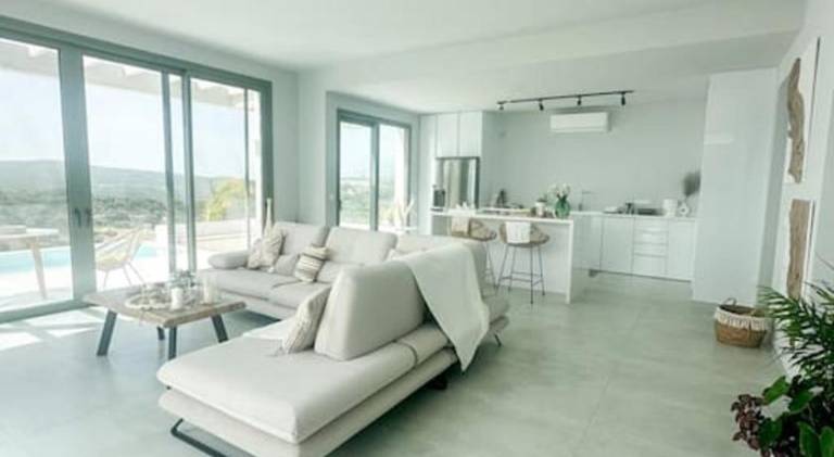 Apartment with private pool, yard & terrace | Good for workation — photo 2