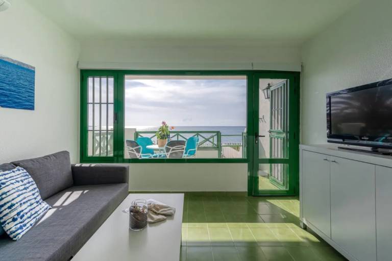 Apartment with fast internet & pool | Sea view — photo 5