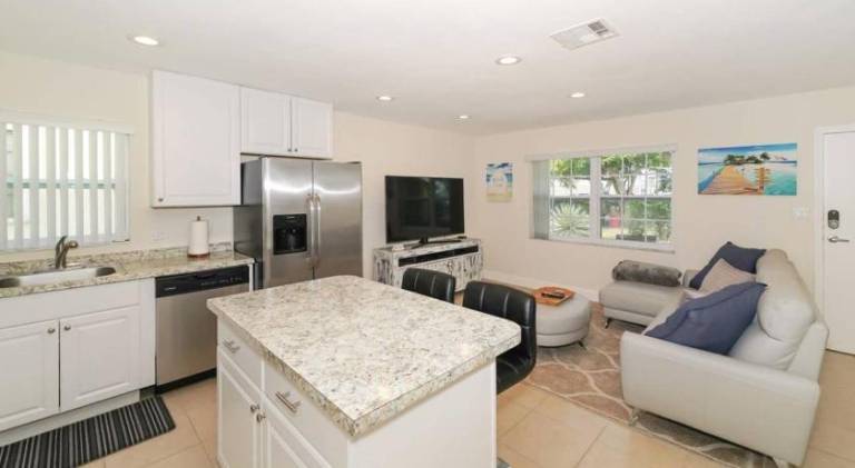 House with 2 rooms for 4 persons — photo 4