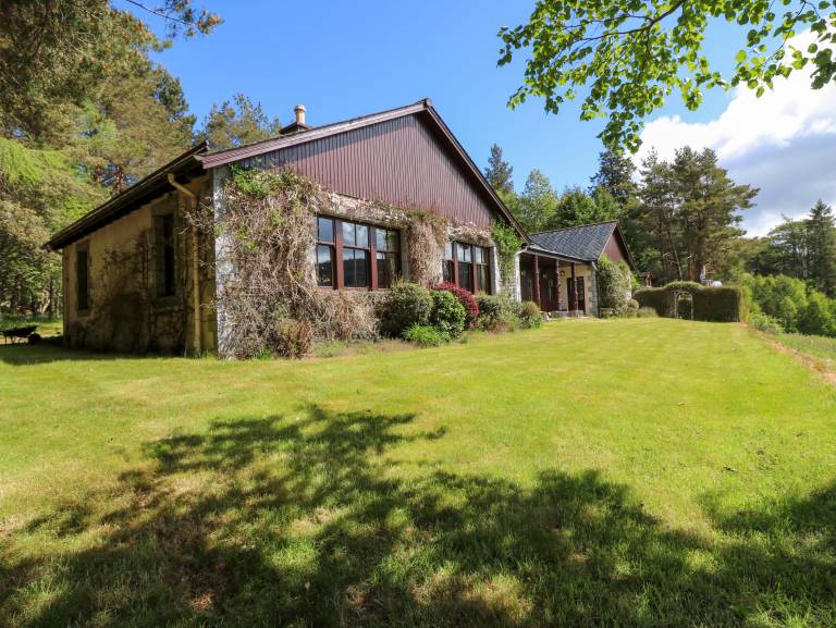 Cottage  Braemar