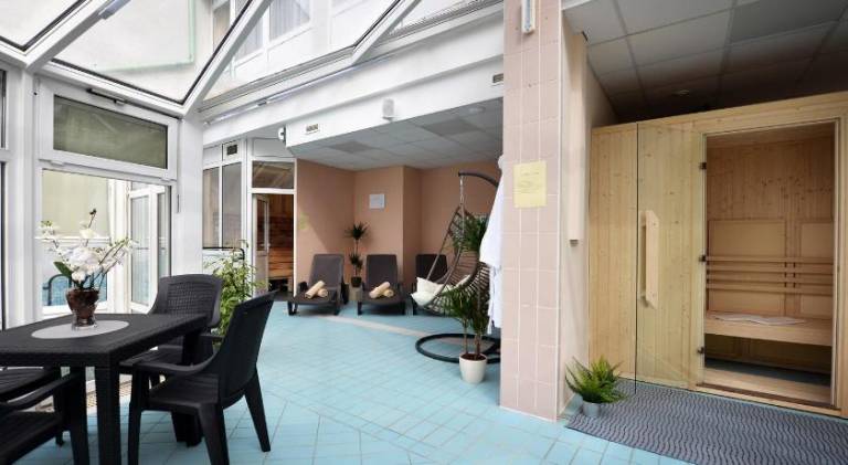 Panorama Hotel Noszvaj — photo 4