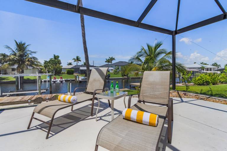 Waterfront Fun with Heated Pool, Private Dock & Gulf Access – Tropical Delight - Roelens — photo 2