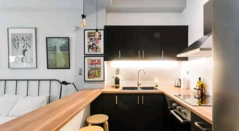 Beautiful serviced apartment | Close to Acropolis of Athens | Suitable for remote work | Pets are welcome — photo 2