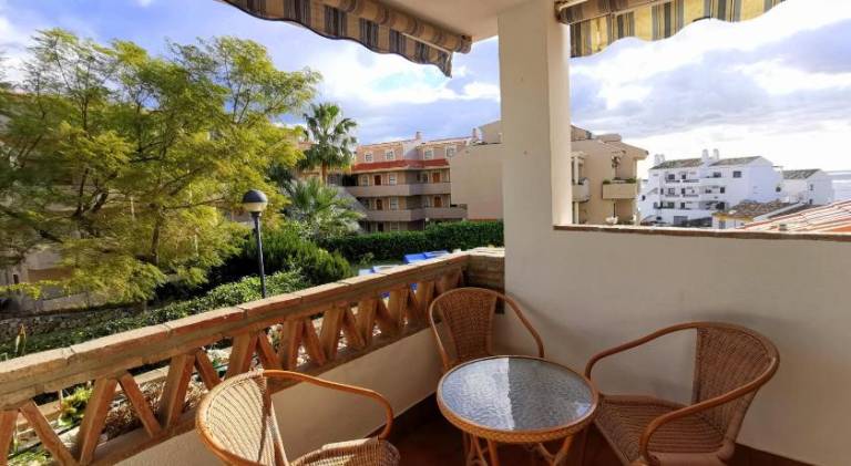 Rental apartment with yard, patio & pool — photo 3