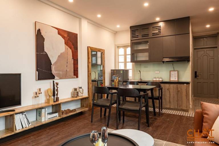 House with hot tub | Close to Đồng Xuân Market — photo 4