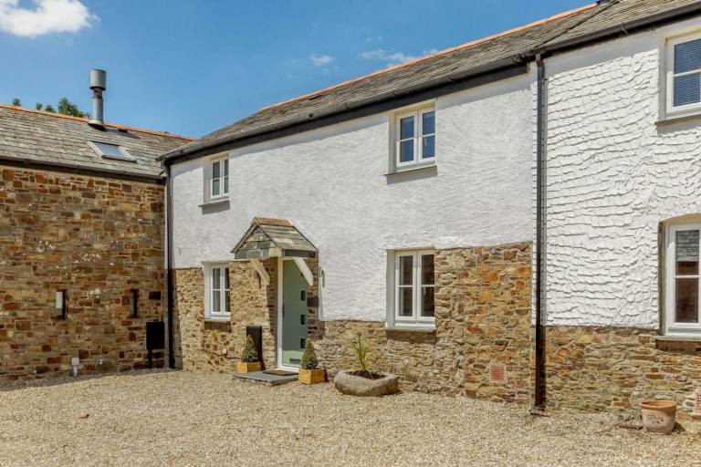 Beautiful cottage with hot tub, barbeque & yard | Dogs allowed in Bude