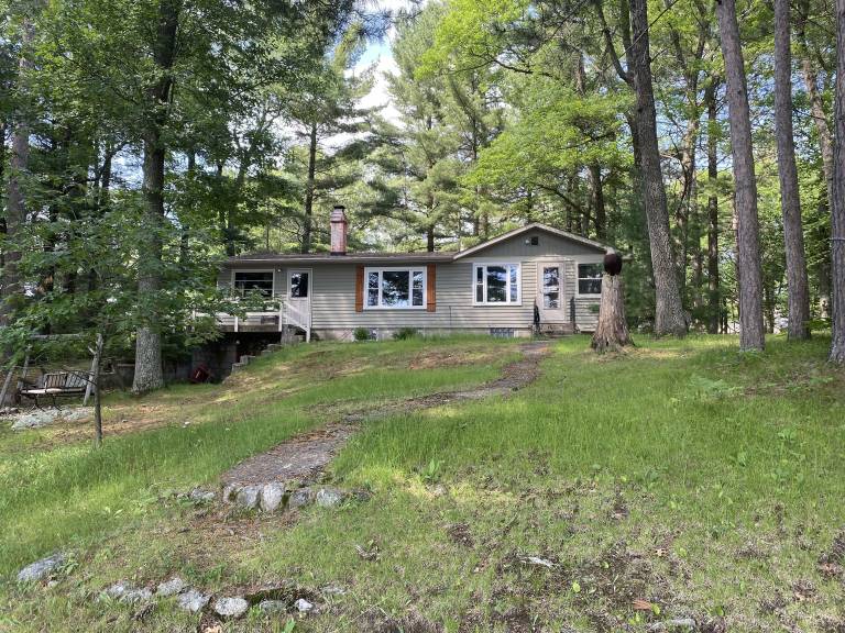 House  Rhinelander